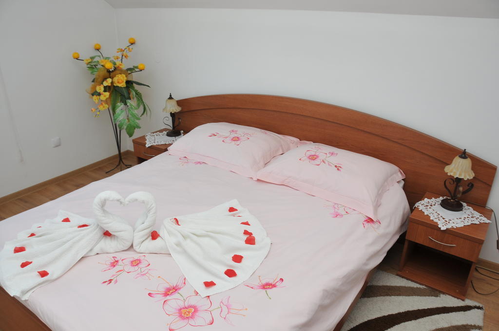 Hotel Restauracja Lorenzo Stopnica Δωμάτιο φωτογραφία